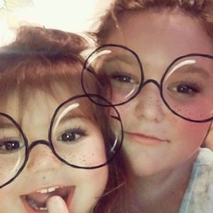 Meet your Posher, Julia